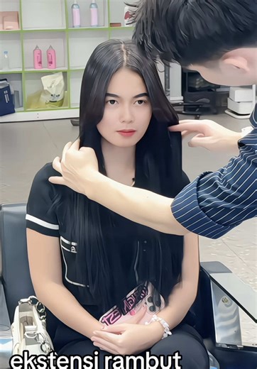 🇮🇩 Salon buka 24/7, spesialis tata rambut untuk wanita Indonesia🇮🇩❤️ 🎁 warna hanya 55$ ,🎁 hightlight 75$ 🎁 Pelurusan rambut hanya $60 ,🎁 Keratin hanya 45$ ,🎁 Ekstensi rambut 50cm/60cm hanya 85$ gratis pewarnaan ( free color   free haircut ➡️ Schedule to receive many promotions ☎️ Telegram: @tony_salon888 - WhatsApp:  855 717521895. 📍Address - Google maps : hair spa 88 Near Trimulia Tower - #Sihanoukville 🇰🇭