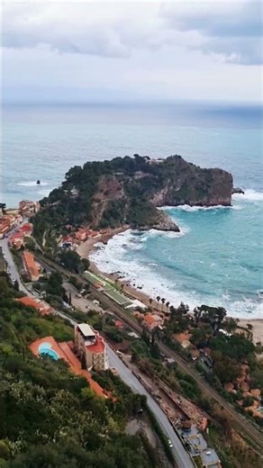 Isola Bella, Sicily 🇮🇹 | Hidden Island & Turquoise Sea | Cinematic Travel View #Sicily #Taormina