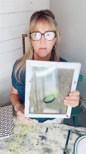 Here’s an inexpensive idea to create your own Halloween decor. #halloweenreels #halloweendecor #budgetfriendlyhalloween | Create Make Decorate with Nikki