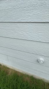 Going to need some siding repair on this new construction house! #newconstruction #newbuild #homeinspector #homeinspection #dfwrealestate #homeinspectionfinds | TriStone Inspections