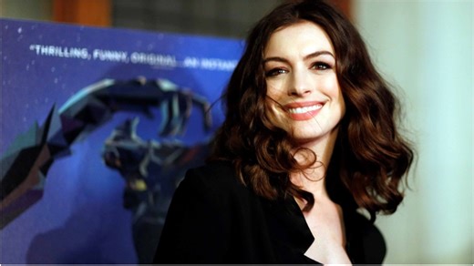 Anne Hathaway's question at 'The Tonight Show' leaves audience in awkward silence