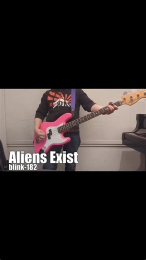 blink-182 - Aliens Exist | Bass Cover #shorts #basscover #blink182 #markhoppus