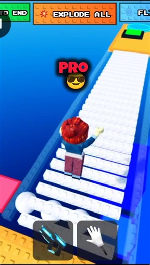 😱 Noob vs Pro Wall Hop in Roblox!