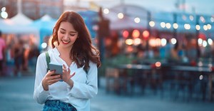 5 Smartphone Essentials You Should Never Travel Without | SmarterTravel