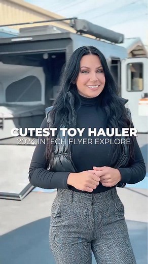 🔥 Tiny Trailer, Massive Adventure Potential! 🚐🌄 The 2024 inTech Flyer Explore proves that great things come in small packages. Built for adventurers who crave flexibility, this rugged micro toy hauler is designed to go off-road, off-grid, and off the beaten path — all while keeping comfort close. – All-aluminum, fully welded cage frame for durability – Spacious front bed rear tip-out for extra sleeping room – Slide-out kitchen with 2-burner stove 12V fridge – Roof rack optional awning for exp