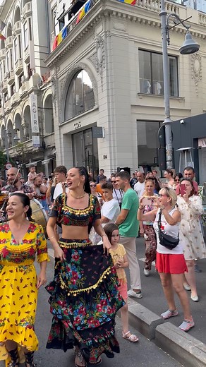 1.7M views · 10K reactions | Fiecare moment petrecut în mijlocul vostru se transformă într-o poveste pentru noi  | Damian and Brothers | Facebook