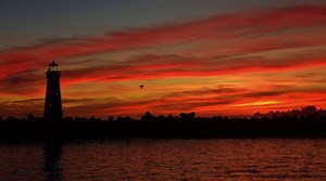 Sunset at the Santa Cruz Harbor tonight #OneMinuteVacation Video: Santa Cruz Sand | Santa Cruz Sand