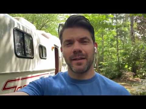 Scamp 19ft Camper Walk Through