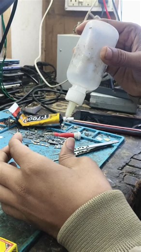 MOBILE SHOP on Instagram: "#viral #mobilerepairing #reel"