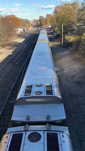 MBTA F40PH-3C # 1029 Entering Framingham Station