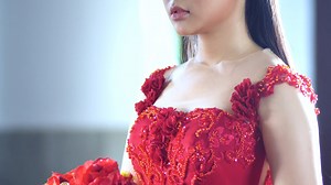 "Ngày vui đã đến sao em thoáng buồn Đời người con gái khoác áo vu quy..." Mời cả nhà nghe 1 sáng tác của chú Ca-Nhạc sĩ Mạnh Quỳnh - Ngày Em Vu Quy. | Quỳnh Trang