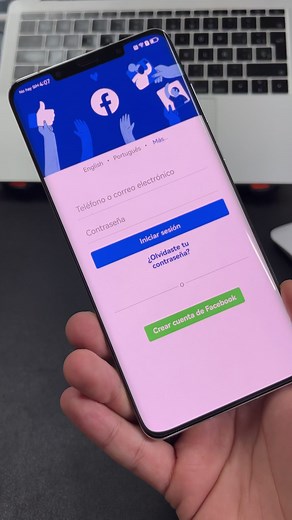Facebook en un Huawei? Aun existe esa creencia que las Apps más comunes como redes sociales no se puedes instalar en Huawei, pero no es así, aquí te dejo 2 maneras de poder descargar las Apps de una manera súper sencilla usando un Huawei Mate 50 Pro.AppGallery es la tienda oficial de apps de Huawei y Petal Serch es el buscador oficial y desde acá puedes descargar las Apps deseadas | Arturo Lunagómez Muñoz