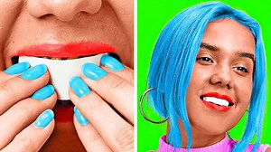 950K views · 297 shares | Unexpected beauty and makeup hacks for girls.  | 5-Minute Crafts Teens | Facebook