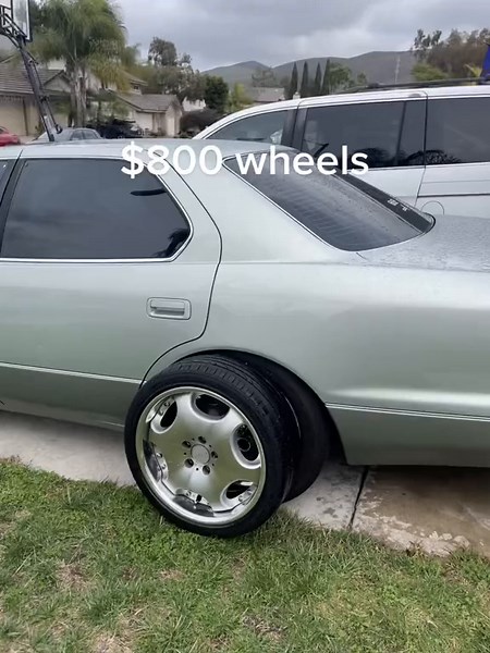 Upgrade Your Lexus LS400 with Stylish Rep Wheels