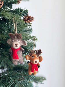 Felt Reindeer Christmas Ornament, Wool Felt Tree Hanging Decorations, Zipper Charm, Faire Trade Ornament - Etsy