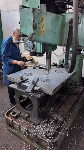 Some of our recent work, conventional machinists at work in our factory 🏭 | مصنع الجندى للصناعات المتطورة-El Gendy for Advanced Industries