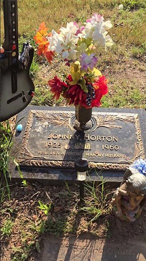 Johnny Horton Grave, 1950s Country Singer, (The Battle of New Orleans) Hill Crest Memorial Park 2024