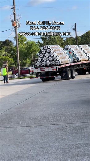 Looking for quality roll-up doors at distributor pricing? We’ve got the stock, the sizes, and the speed to keep your installs on schedule. ✅ Durable steel roll-up doors ✅ Fast shipping ✅ Installer-friendly service DM us to get a quote or give us a call. 346-206-3103 | Select Builders Overhead Doors and Buildings