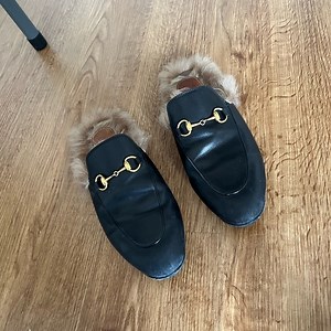 Gucci Black Princeton horsebit- detailed shearling lined leather mules