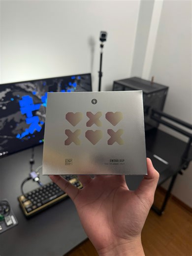 First Look at Simgot EW300 DSP Earphones