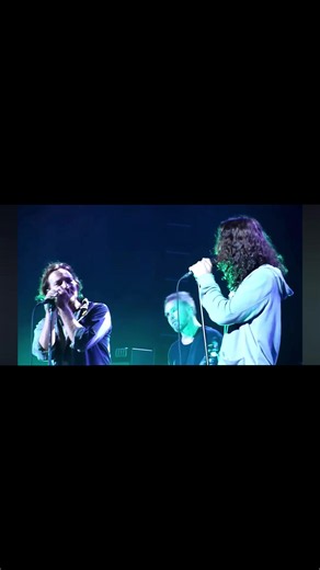 Pearl Jam & Chris Cornell - Hunger Strike (Live/Collab)