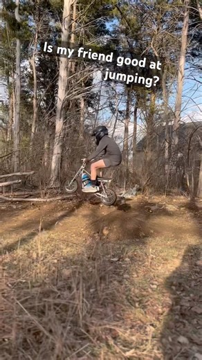 Hitting jumps on the modded razor 😈#surron #rtr #ebikes #razor