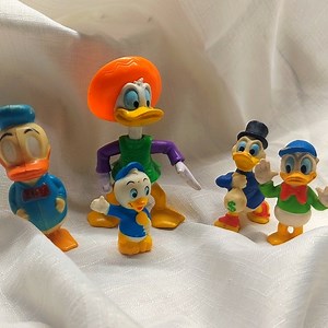Vintage Donald Duck Disney Figurines set of 5