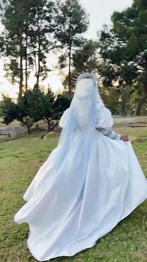 Ice Queen Dress Completion - Fantasy Costume Showcase