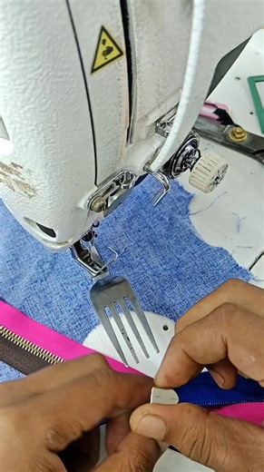 Tips for attaching a zipper slider TIPS FOR BEGINNERS #sewingtips #sewingtrick #sewinghome #sewinghack #sewingtutorials #costura #diy #fashion #sew #sewing | Sewing Sample