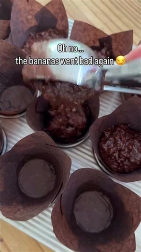 Banana Chocolate Chip Muffins
