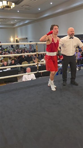 🥊 VICTOIRE POUR CHARLES BRILLON! 🥊 Charles Brillon a signé une superbe victoire par décision unanime, dominant son combat du début à la fin pendant 3 rounds complets. Grâce à cette performance solide, il accède à la grande finale demain, où il affrontera Emanuel Beaudoin. 💪🔥 🔥 ENZO MUGISHA EN FINALE! De son côté, Enzo Mugisha a lui aussi décroché sa place en grande finale, où il fera face à Mathieu Dallaire. 🏆 QUALIFIÉS POUR LES CHAMPIONNATS CANADIENS Grâce à leurs performances, Charles Br