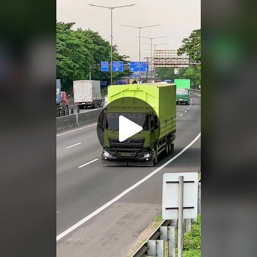 Truk Fuso, Hino, dan Mercy: Kesan Menarik dari Truk Mania Indonesia