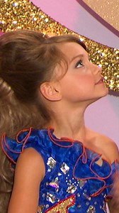 285K views · 10K reactions | A Chloe é a super-heroína mais fofa que Hiddenville já viu! Me conta qual é o seu momento favorito da lenda 凉隸‍♀️李 #OsThundermans #MyNick | Nickelodeon em Português | Facebook