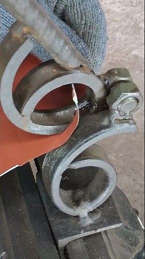 Homemade Thin Metal sheet cutter (Using Old Bearing)