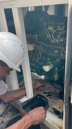 10K views · 540 reactions | How I go to service one of My Boss generator with Bucch Energy Limited enjoy the work with me #IgboAmaka #anambra #anambrastate #followers #dejoshgentechservices #generator #business #engineer #work | Joshua's kitchen | Facebook