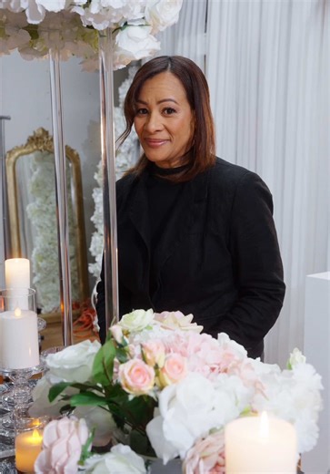 Tall vs. Low Wedding Centerpieces: Which to Choose?