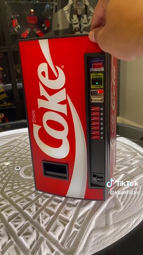Mini Coca-Cola Vending Machine by New Wave Toys: Detailed Miniature Fridge & Vending