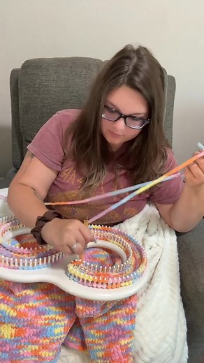 65K views · 445 reactions | Loom knit blanket! | Luke Foster | Facebook