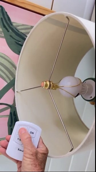 Turn anything into a lamp with this trick! 😱💡