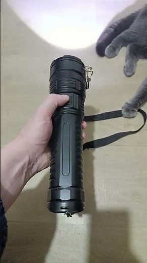 How to turn on a flashlight correctly