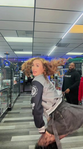 Funny Security Guard Pranks and Bloopers Compilation