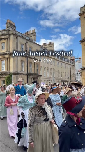 Step back in time at the Jane Austen Festival in Bath 2025 ✨ This year marks the 250th birthday of Jane Austen, and Bath is celebrating in true Regency style. For 10 days, the city comes alive with costumed parades, Regency dances, concerts, walking tours, and the unforgettable Grand Regency Costumed Promenade from Sydney Gardens through Bath’s Georgian streets. Top Tips: 📍 Don’t miss a visit to The Jane Austen Centre to learn more about her life in Bath. 🎟️ Book any required tickets early – e