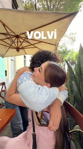 La extrañe mucho!! 😭 ya pero junta en larcomar sabado 4 pm bbs JDJAJD @Brenda Milla @Majo #vlog #amigos #humor #parati