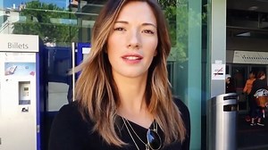 Taryn on Instagram: "“I think those are supposed to be abs... they kinda just look like white corn?”... 🙈 decided to take a look back on how this crazy NHL season started with the Flyers across the pond. If you’re feeling nostalgic too, visit the link in the bio. 🌽"