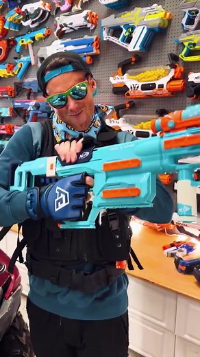NEVER ENDING NERF WAR | Aaron VS Fortnite @Kevin Kouto