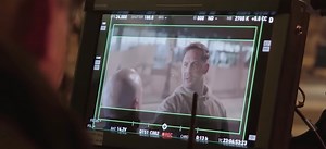 'Venom' Featurette Highlights Tom Hardy's Transformation Into A Head-Eating Monster - SlashFilm