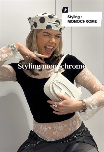 Styling monochrome for today’s outfit ! Featuring a layered outfit, focusing on shape, texture and pattern to add interest to this monochrome look. Styling my statement hat from Alex Forever ! This gorgeous sailor hat featuring a monochrome polka dot pattern and silver hardware. On top I’ve layered a white lace long sleeve with a velvet black short sleeve with a mandarin collar. On the bottom I’ve layered a pair of baggy washed black jeans with a vintage cop copine skirt. I’ve only done one butt