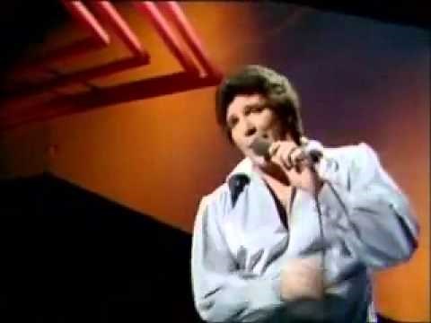 Tom Jones She's A Lady Top Of The Pops 1971 LIVE
