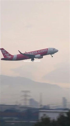 AirAsia Airbus A320 Smooth Takeoff into the Clouds! ☁️