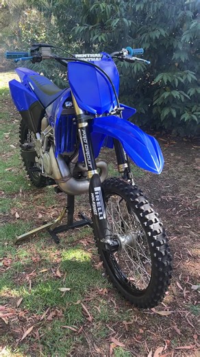 Numbers delete and a fresh repack for the procircuit shorty.. 32:1💨 🎶 #2019 #yz250 #2stroke